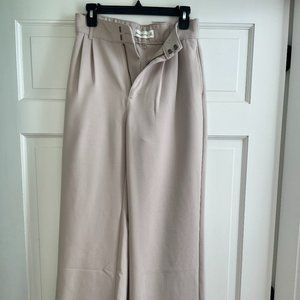Abercrombie & Fitch Tailored Wide Leg Pants XS extra small Cream color